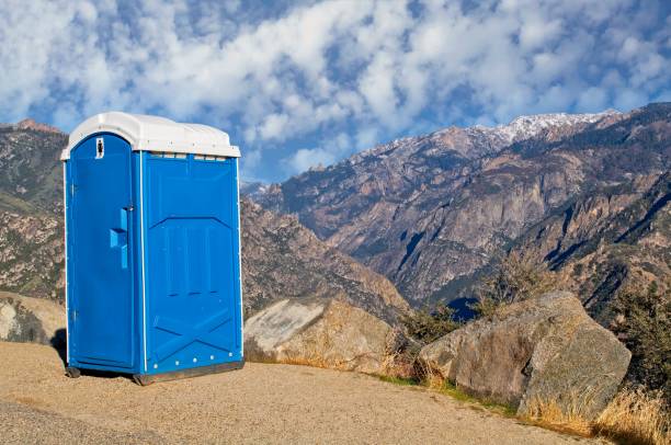 Best Porta potty rental near me  in Fredericksburg, IA