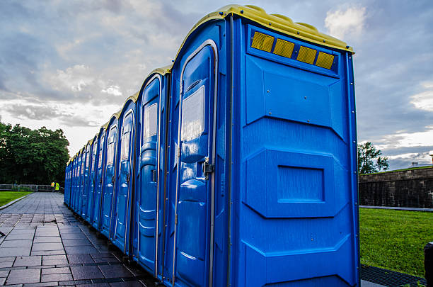 Portable Toilet Options We Offer in Fredericksburg, IA